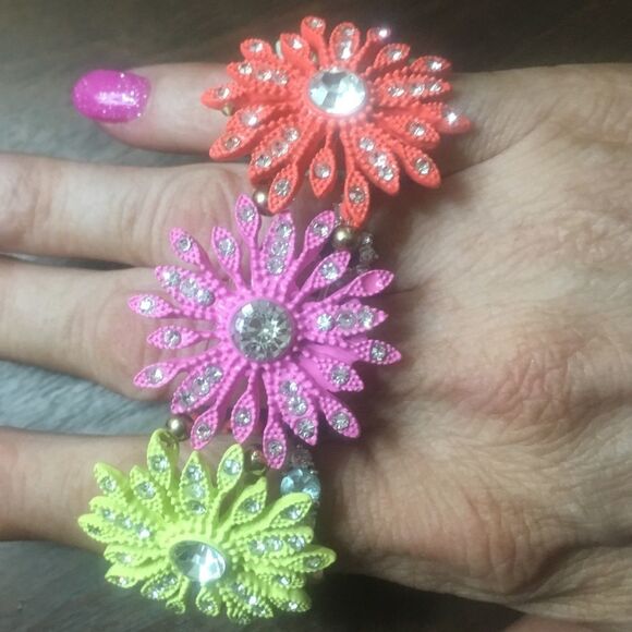 MultiĀ 6 ColorāRhinestone Flower Stretch Bracelet Hawaii Tropical Island One Size - Picture 1 of 3